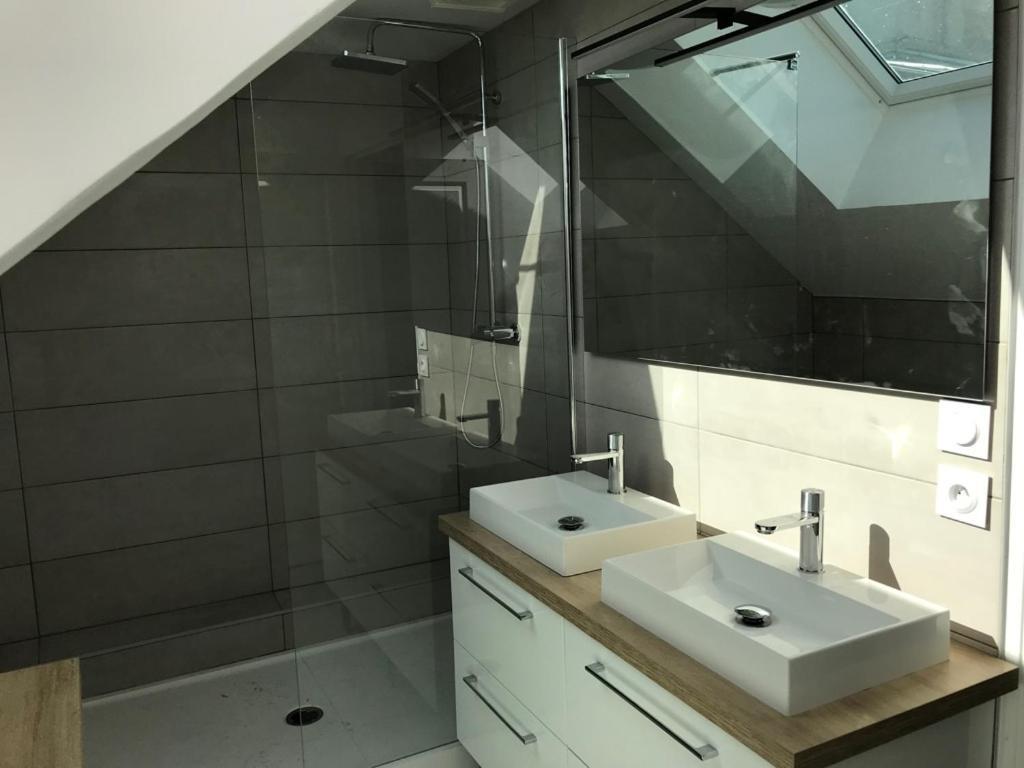 Appartement Centre Ville - Vue Cathedrale - 33 Reims Ngoại thất bức ảnh
